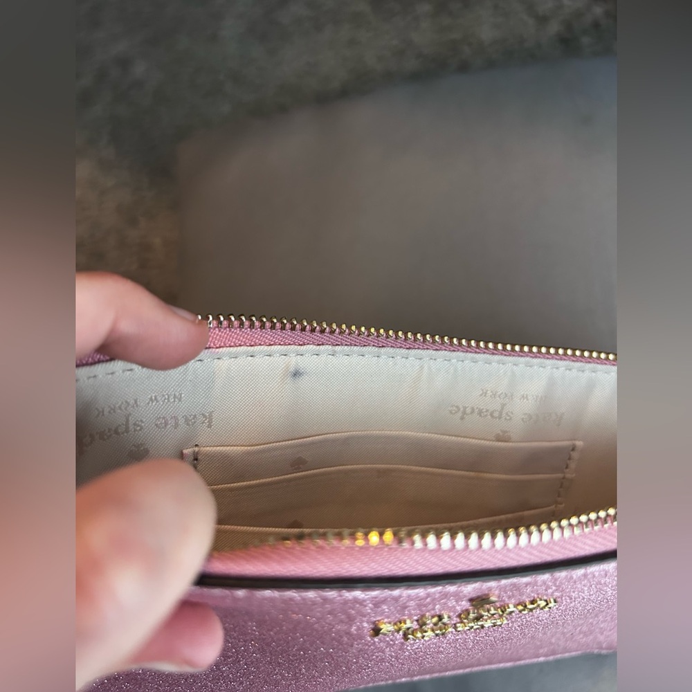 Kate Spade New York Pink Lucy Glitter L-Zip Wristlet Preppy Luxury - Picture 4 of 10